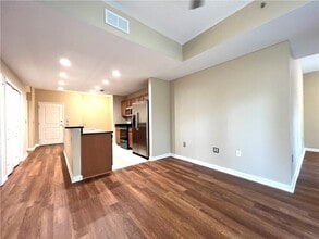 3040 Peachtree Rd NW in Atlanta, GA - Building Photo - Building Photo