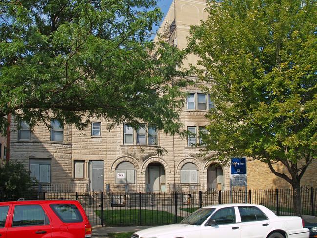 5110 Harper Avenue in Chicago, IL - Building Photo - Building Photo