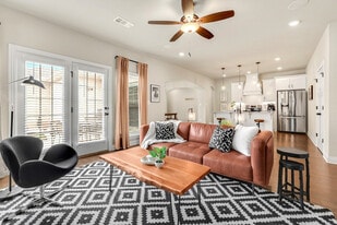 257 N Solitude Bend in Fayetteville, AR - Building Photo