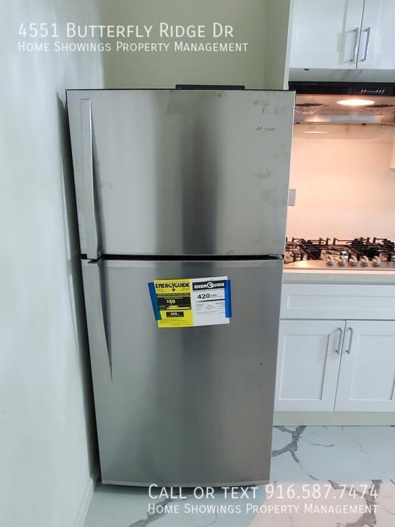 4551 Butterfly Ridge Dr in Folsom, CA - Building Photo - Building Photo