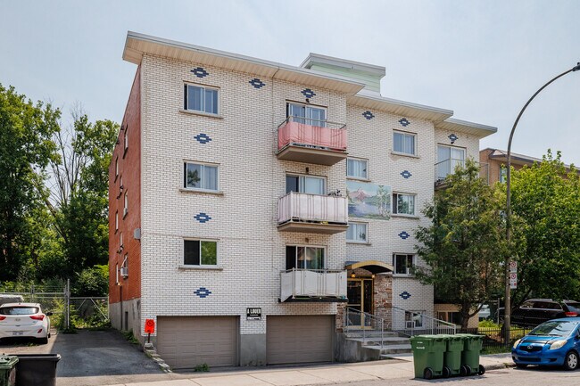 6030 Chevalier Rue