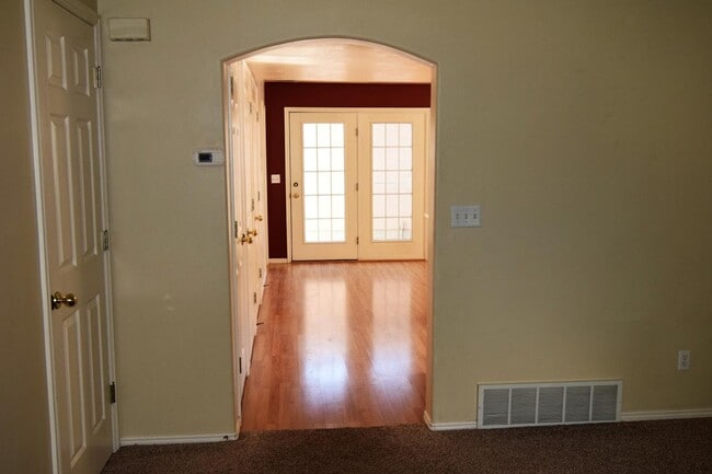 property at 119 Penhurst Pl