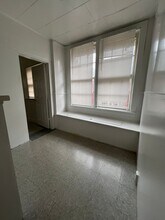 1745 Menlo Way in Klamath Falls, OR - Building Photo - Building Photo