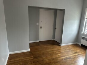 7 Webster Ave in New Rochelle, NY - Building Photo - Building Photo