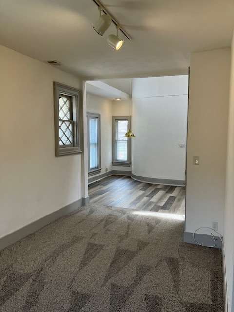 916 N Church St, Unit Upper Apt. in Rockford, IL - Building Photo - Building Photo