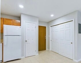 445 Pleasant St in Weymouth, MA - Building Photo - Building Photo