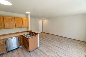 2810-2814 N 14th Pl in Coeur d'Alene, ID - Building Photo - Building Photo