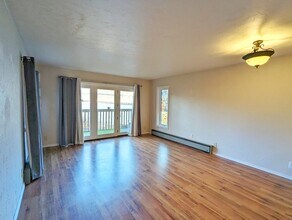 2573 Douglas Hwy in Juneau, AK - Building Photo - Building Photo