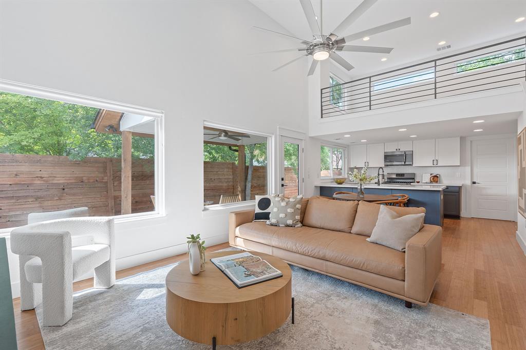 402 W 55th St in Austin, TX - Building Photo