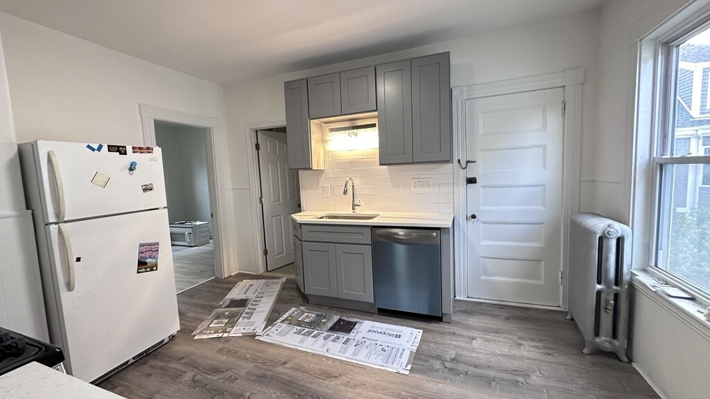 72 Antwerp St in Boston, MA - Building Photo
