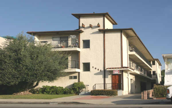 1042 W 9th St in San Pedro, CA - Building Photo