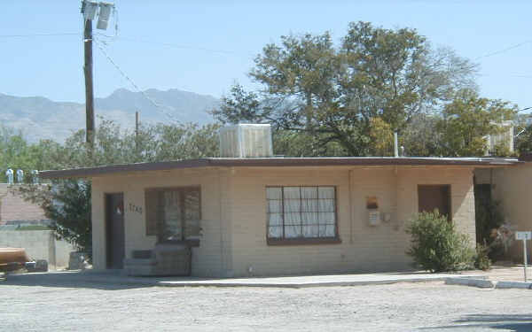 2740 N Country Club Rd in Tucson, AZ - Building Photo