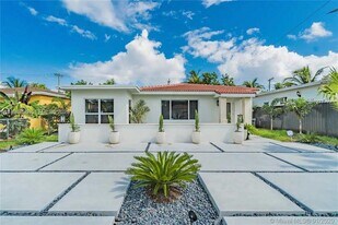 1731 NE 172nd St in North Miami Beach, FL - Building Photo