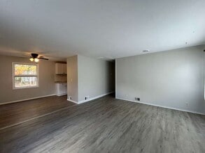 8363 Edgewood Rd in Mentor, OH - Building Photo - Building Photo