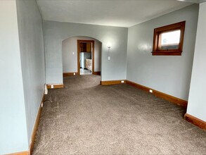 1307 Nestor Ave in Akron, OH - Building Photo - Building Photo