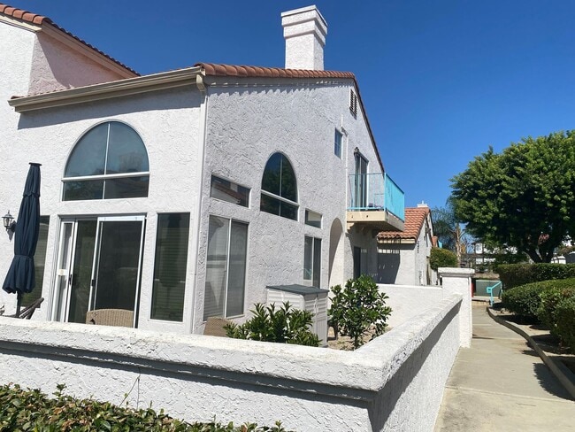 29527 Cara Way in Temecula, CA - Building Photo - Building Photo