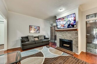 3703 Brown St in Dallas, TX - Building Photo - Interior Photo