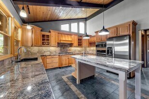 3875 Gibraltar Dr in Reno, NV - Building Photo