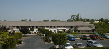 Arcadia Place in Vista, CA - Foto de edificio - Building Photo