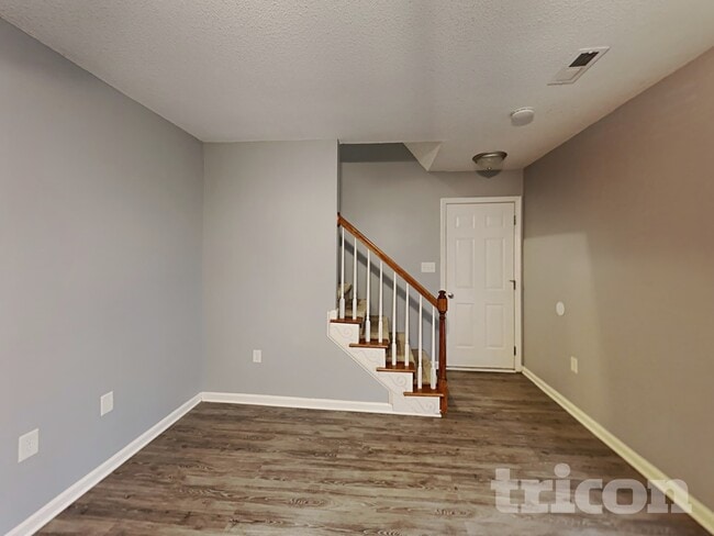 7284 Green Meadow Ct in Denver, NC - Foto de edificio - Building Photo