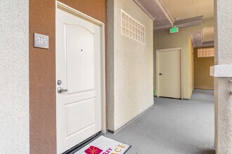 4060 Glencoe Ave, Unit 315 in Marina Del Rey, CA - Foto de edificio - Building Photo