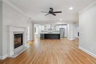 210 Aerie Ct in Sandy Springs, GA - Building Photo - Building Photo