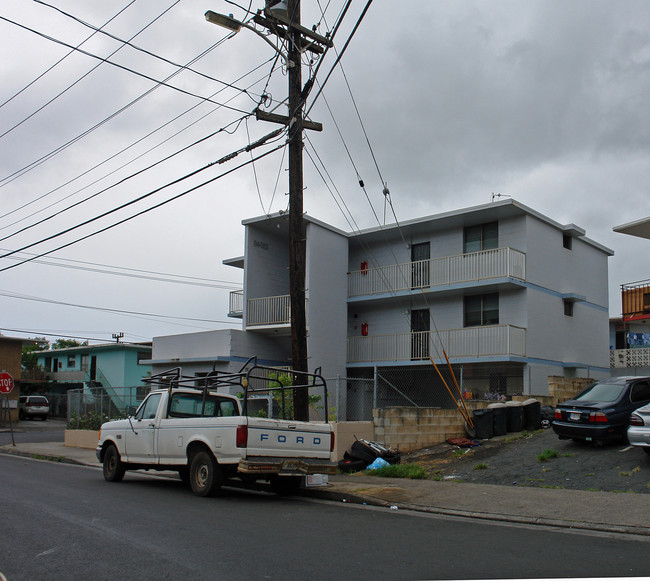 94-102 Pupuole St in Waipahu, HI - Building Photo - Building Photo