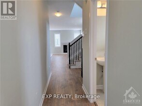 65 Teelin Cir in Ottawa, ON - Building Photo - Building Photo