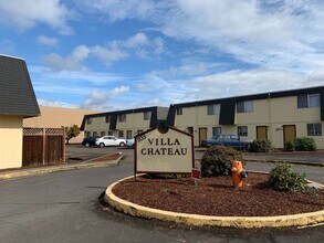 Villa Chateau Apartments in Corvallis, OR - Building Photo - Building Photo