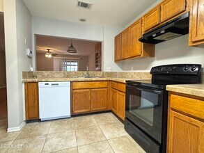 9329 Genna Trace Trail in Jacksonville, FL - Building Photo - Building Photo