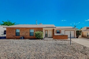 708 Buckboard Rd SE in Rio Rancho, NM - Building Photo