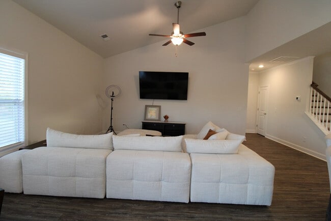 445 Kittiwake Ln in Sumter, SC - Building Photo - Building Photo