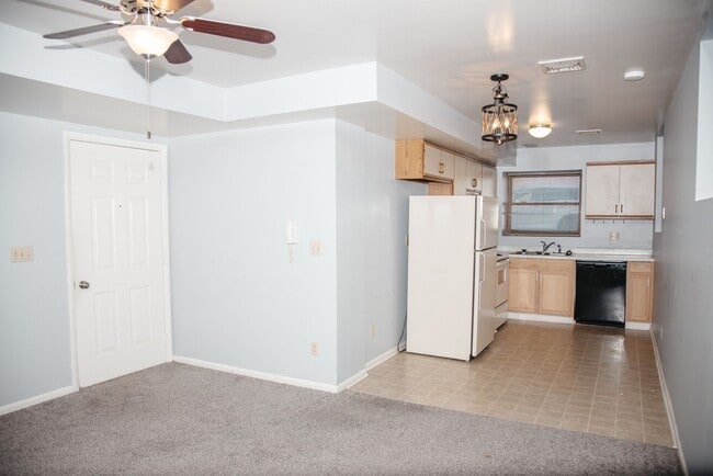 153 E High St in Elizabethtown, PA - Building Photo - Building Photo