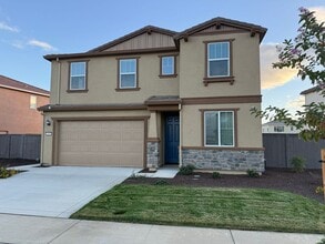 1080 Lost Creek Ranch Dr in Plumas Lake, CA - Building Photo - Building Photo