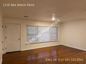 1318 Ann Arbor Dr in Norman, OK - Foto de edificio - Building Photo