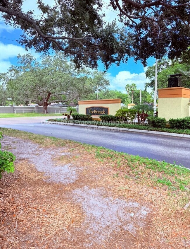 property at 5606 Pinnacle Heights Cir