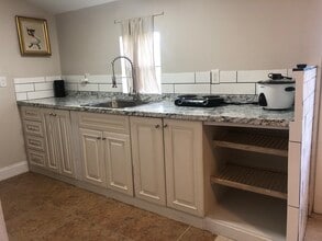 613 Desoto Ave, Unit Desoto in Lehigh Acres, FL - Building Photo - Building Photo