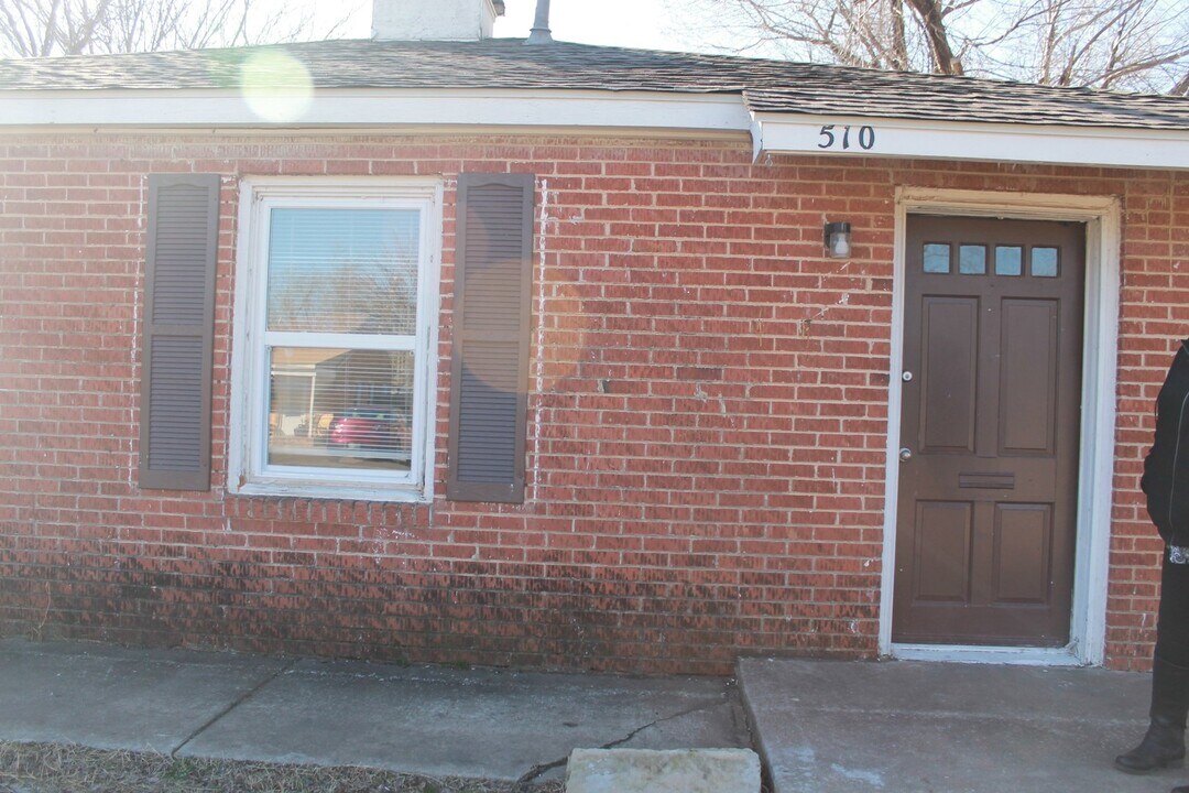 510 E Curtis Dr in Midwest City, OK - Building Photo