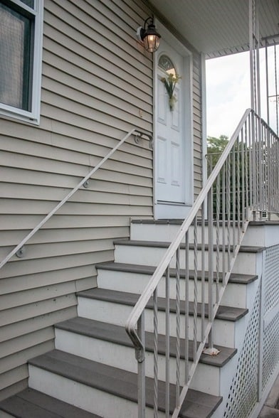 4 Humphrey St in Wakefield, MA - Building Photo - Building Photo