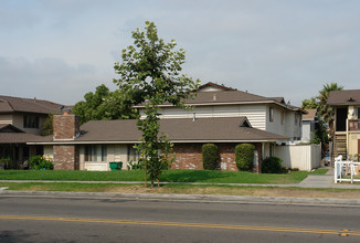 832 N Glassell St in Orange, CA - Building Photo - Building Photo