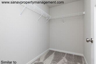 15145 Foxglove Ln in Urbandale, IA - Building Photo - Building Photo