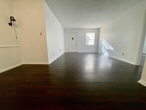 3301 Arterburn Ave in Louisville, KY - Building Photo - Building Photo