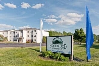 3404 Queen Dr SW in Cedar Rapids, IA - Building Photo - Building Photo