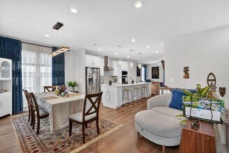 10129 Kings Grove Wy in Damascus, MD - Building Photo - Building Photo