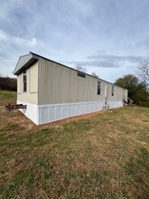 137 Vestin Dr in Millers Creek, NC - Building Photo - Building Photo