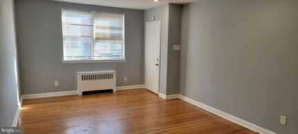 307 E Clarkson Ave, Unit 1ST FLOOR in Philadelphia, PA - Building Photo - Building Photo