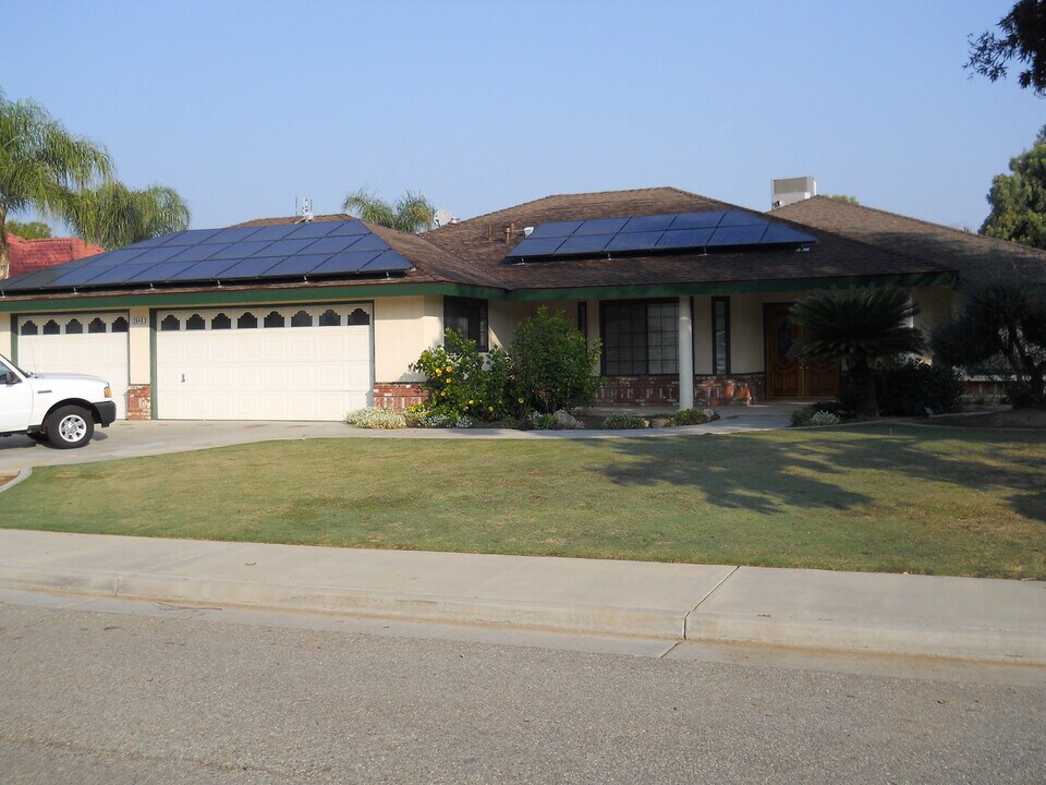 2640 Appletree Ln in Wasco, CA - Building Photo