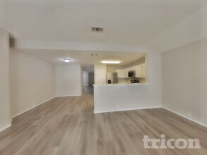 4512 Merlot Dr in Argyle, TX - Foto de edificio - Building Photo