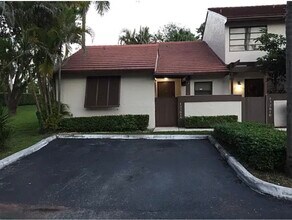 13381 SW 88th Terrace in Miami, FL - Building Photo - Building Photo