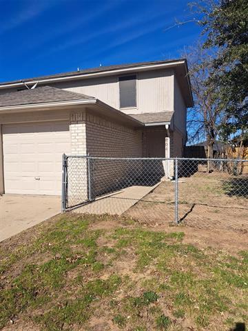 property at 2806 Ridgecrest Dr